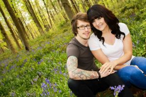 Couple photo shoot in bluebell woods